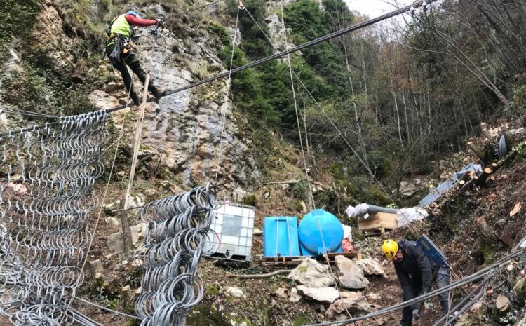 Montaggio della barriera debris